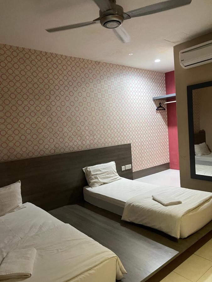 Golden Guest House Kuantan Buitenkant foto