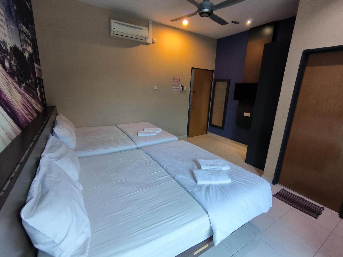 Golden Guest House Kuantan Buitenkant foto