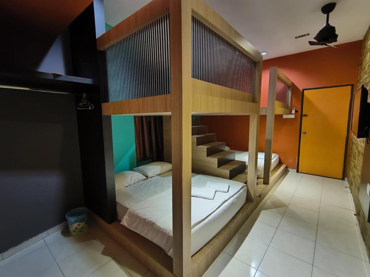 Golden Guest House Kuantan Buitenkant foto